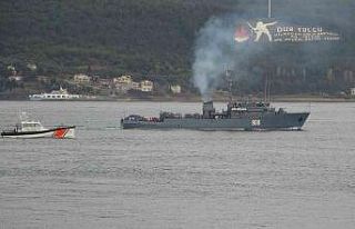 Rus savaş gemileri Çanakkale Boğazı’ndan geçti