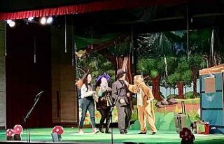 Şahikalar Deresi tiyatro oyunu izleyicisiyle buluştu