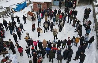 Sakin Şehir Şavşat’ta kış şenlikleri renkli...
