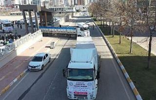 Şanlıurfa’dan Suriye’ye 7 tır yardım malzemesi...