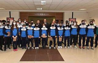 Selçuklu’da başarılı sporculara ödül