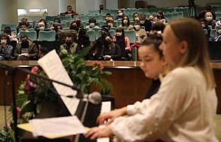 Selçuk’ta çocuklardan çağdaş Türk bestecileri...