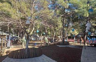 Sıcak havayı fırsat bilen Mardinliler soluğu dışarıda...