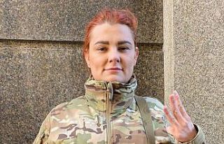 Silahlanarak ordusuna destek veren Ukraynalı milletvekili...