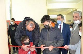 Simav’da vefat eden öğretmenin adı okulun kütüphanesine...