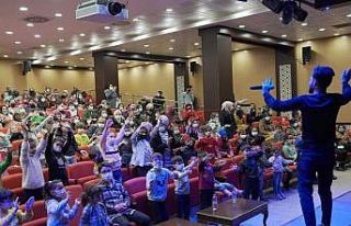 Sincan Belediyesi’nden çocuklar için özel tiyatro...