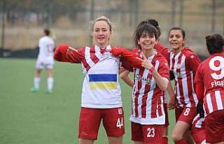 Sivassporlu futbolcudan Ukrayna’ya destek!