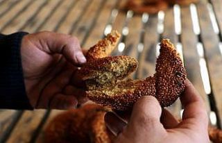 Siyez unundan simit yaptı, taleplere yetişemiyor