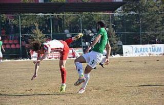 Şuhut Belediye Hisarspor, Emirdağ Spor’a 4-1 mağlup...