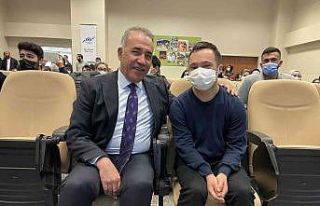 Sultangazi’de engelli vatandaşlara ücretsiz kitap...