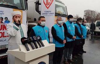 Suriye’ye yardım taşıyan 3 tır uğurlandı