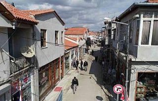 Tarihi çarşıda çalışmalar hızla ilerliyor