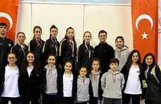 Tavşanlı Karate Okulu’ndan 50 madalya