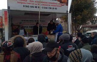 Tavşanlı’da lokma tatlısı ikramı