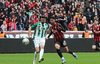 TFF 2. Lig: Eskişehirspor: 1 - 1922 Konyaspor: 2