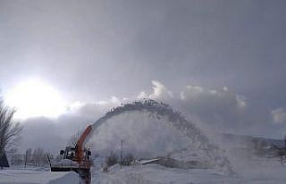 Tomarza - Tufanbeyli yolunu açma çalışmaları...