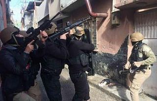 Torbacılara gündüz vakti film gibi operasyon