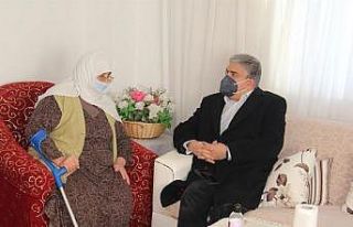 Tosya Kaymakamı Özen’den şehit ailesine ziyaret