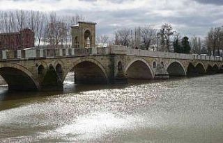 Tunca Nehri’nin debisi düşüşe geçti