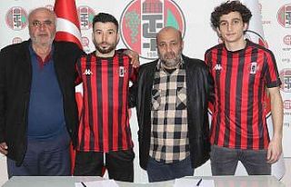 Turgutluspor’da çifte imza