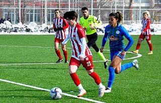 Turkcell Kadın Futbol Süper Ligi: Sivasspor: 1 -...