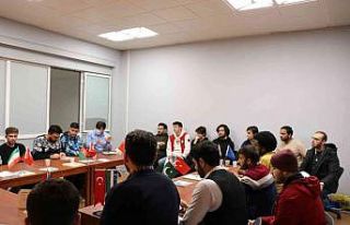 Uluslararası öğrenci temsilcileri toplantıda buluştu