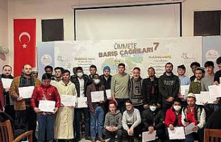 Uluslararası öğrencilerden 22 dilde barış mektubu