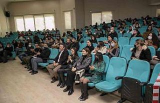 Üniversite adayı öğrencilere ‘Motivasyon Etkinliği’