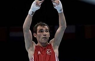 Ünlü boksör Pehlivan, iddialı öğrenciler hazırlıyor