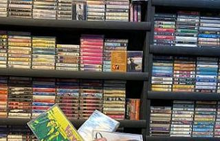 Üretimi olmadığı için hepsi koleksiyonluk