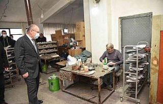 Vali Karadeniz Kula’da incelemelerde bulundu