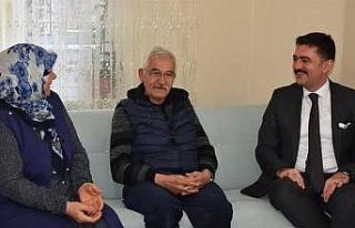 Vali Tekbıyıkoğlu’ndan şehit ailesine ziyaret