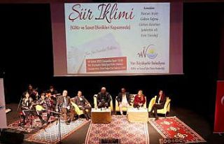 Van Büyükşehir Belediyesinin şiir dinletisine...