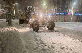 Van’da karla mücadele çalışmaları aralıksız...