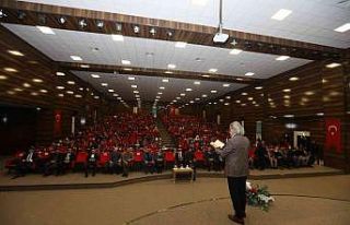 Van’da ‘Sultan Abdülhamid ve Ermeni sorunu’...