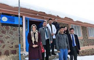 VEDAŞ köy çocuklarını sevindirmeye devam ediyor