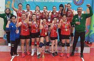 Voleybol takımı Türkiye Şampiyonu oldu