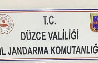 Yabancı uyruklu şahıs evinde uyuşturucu ile yakalandı