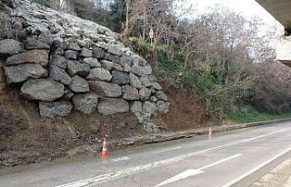 Yamaçta heyelana yol açan yağmur suyuna çözüm...