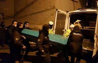 Yaşlı adam evin bahçesinde iple kendini astı