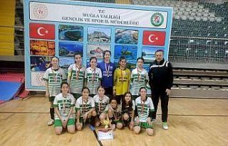 Yatağan 23 Nisan Ortaokulu, il şampiyonu oldu