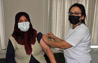 Yerli aşı TURKOVAC, Denizli’de uygulanmaya başlandı