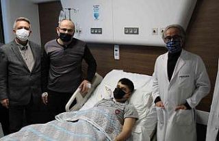 "Yüzlerce insan organ nakli ile yeniden hayata...