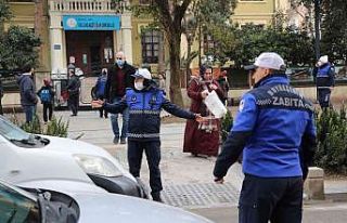 Zabıta ekipleri öğrencilerin güvenliği için...