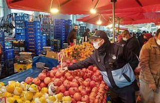 Zabıtadan pazarlarda tartı ve etiket denetimi