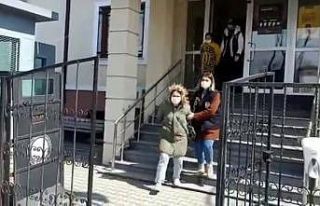 4 ayrı evden 200 bin lira değerinde ziynet eşyası...