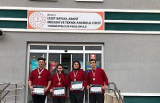 4 gümüş madalya genç şeflerin oldu.
