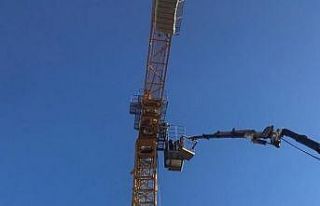 50 metre yükseklikte rahatsızlanınca yardımına...