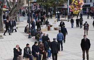 6 ay sonra gelen bahar havası vatandaşları sokağa...