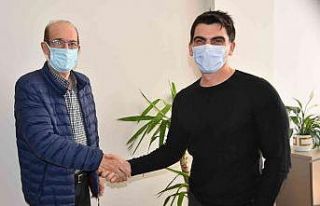 76 yaşındaki Recai dede önce mide sonra kalın...